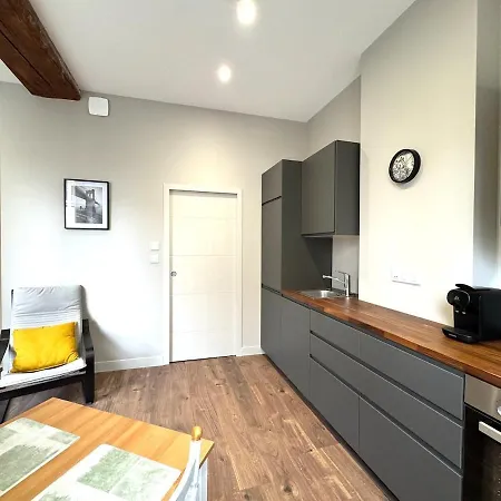 Agreable Proche Gare Apartment *